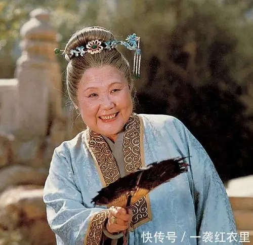 61岁出演《红楼梦》,为"静虚"试镜却成为贾府大家长!
