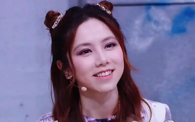 【邓紫棋】明日ep1.cut笑容小动作微表情