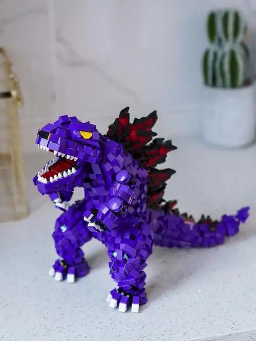 乐高积木零件包来领一只哥斯拉吧