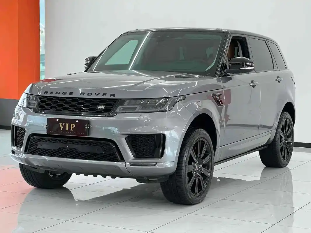 最新到家,2022款 揽胜运动 3.0 l6 耀黑 - 抖音