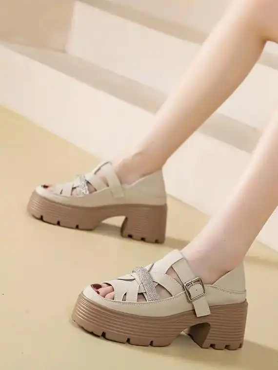 2023年夏季新款厚底粗跟凉鞋女真皮露趾.#春夏百搭又舒服的 - 抖音