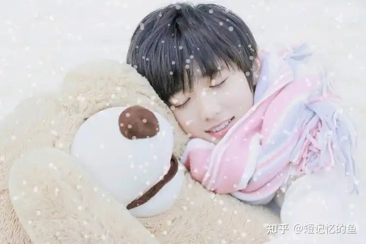 可以给我些宋亚轩壁纸的图吗留白稍微多一点的