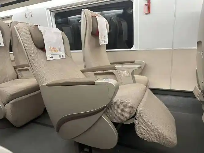 您有一份高铁"常识包裹",请查收~_座位_座椅_旅客