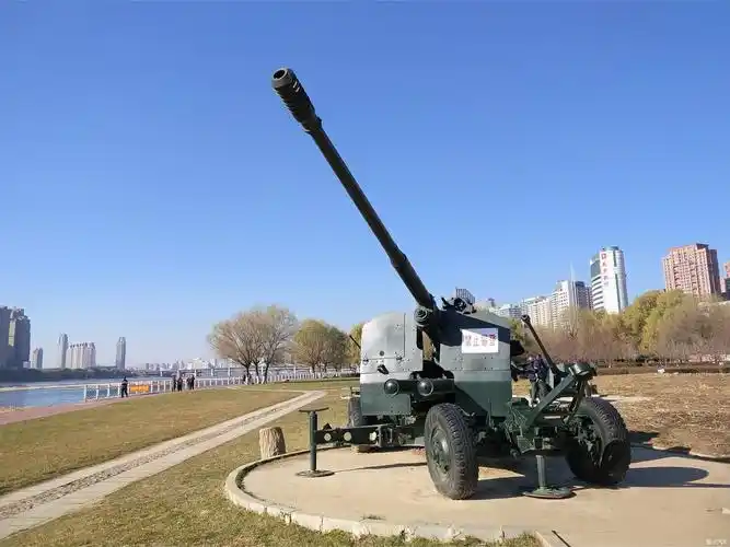 56式85毫米加农炮