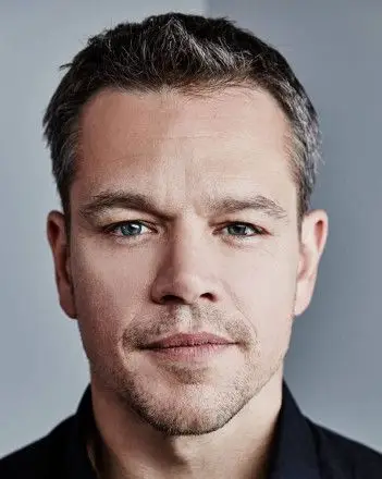 求一张谍影重重杰森伯恩的证件照深蓝色衬衫的那张,cia找到他的时候