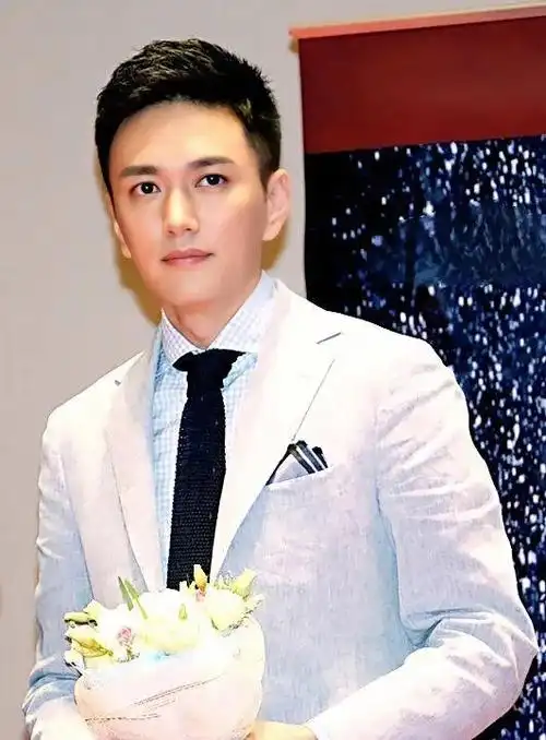 《问苍茫》王仁君:杨幂是其贵人,演伟人出圈,40岁也为结婚犯愁