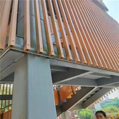 木饰面外墙铝管效果格栅幕墙铝方管型材格栅风格造型