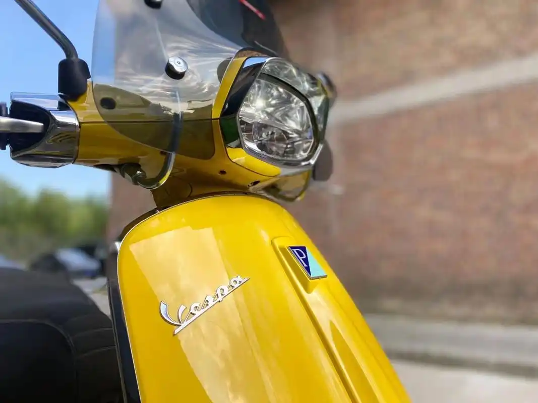 『出售』vespa冲刺150柠檬黄【此车已售】 2021年京b私户小姐姐一手