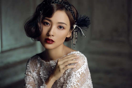 气质美女穿衣打扮图片,高贵唯美优雅背景图片,优雅气质女人生活照吧