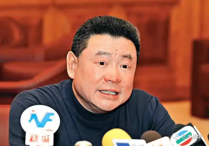 巨富收藏家刘銮雄艺术品升值好吓人瓷器升100倍国画升20倍