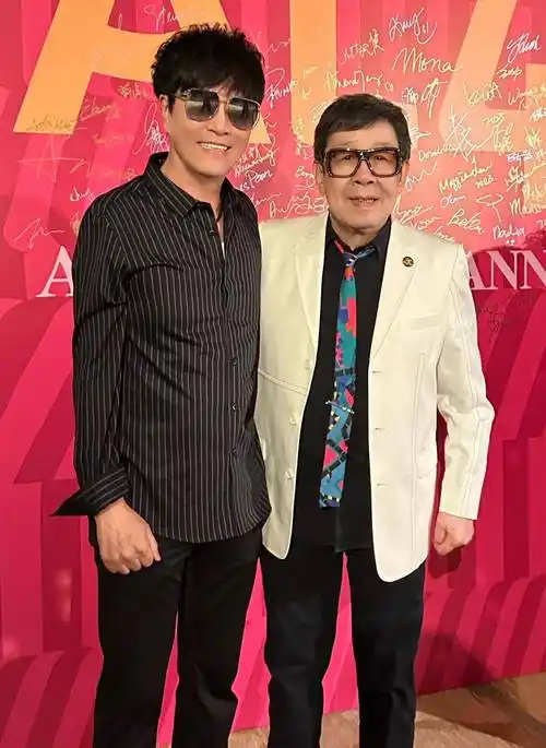 陈庭威-最帅赌王石志康现身香港出席活动_威哥_经典_近藤真彦