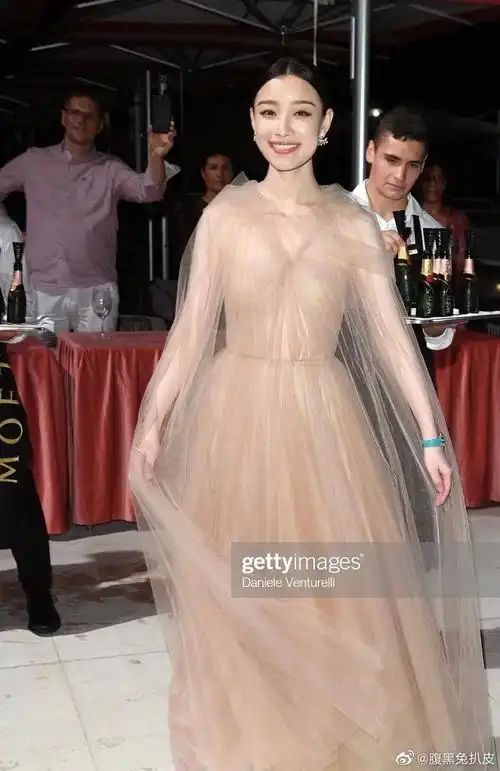 女明星外网生图比美