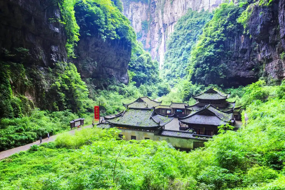 目的地 中国 重庆 武隆 景点 武隆天生三桥风景区   > 目的地 > 武隆