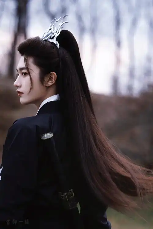 孙滢皓黑白双侠大片##孙滢皓古装半永久