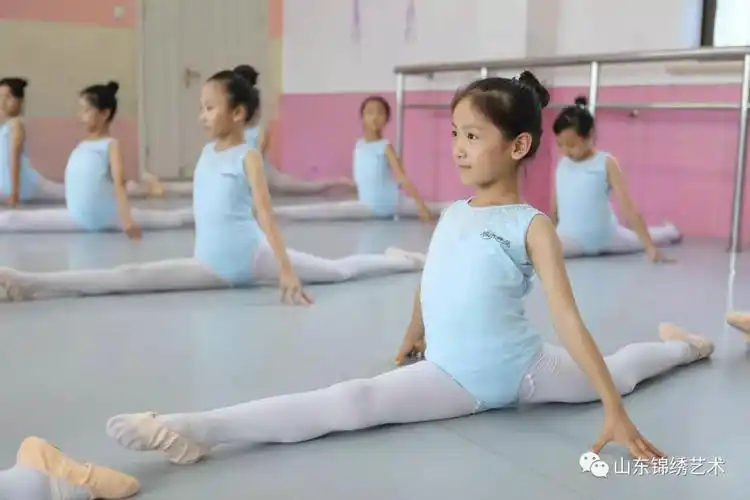 如何正确高效的压胯开胯