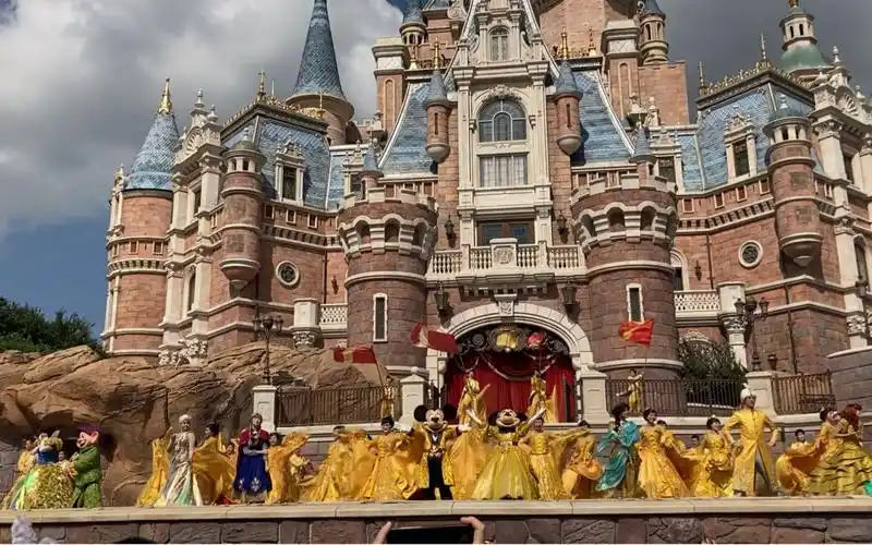【上海迪士尼】金色童话盛典