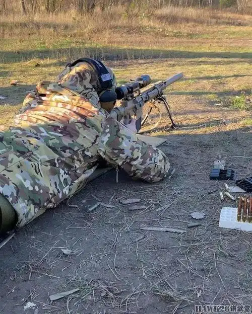 乌克兰士兵使用m110狙击步枪美军制式装备退役后反而成为网红