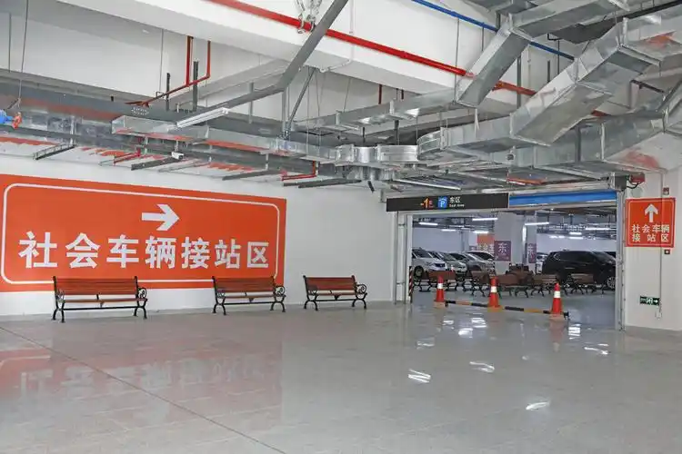 贵港高铁站出站攻略出炉看不懂你来找我