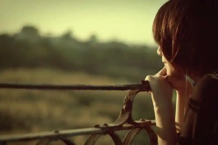 伤心的说说句子说说心情带图片