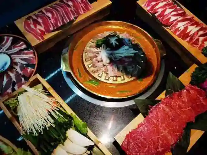 打分 食材特鲜,味道不错,服务又好,喜欢,周末还来吃一顿