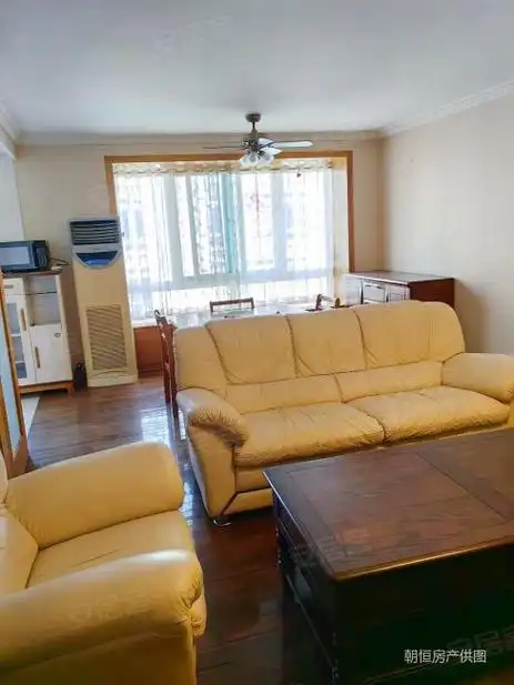 一品嘉园交通便利环境整洁房龄新环境好诚心卖看房方便