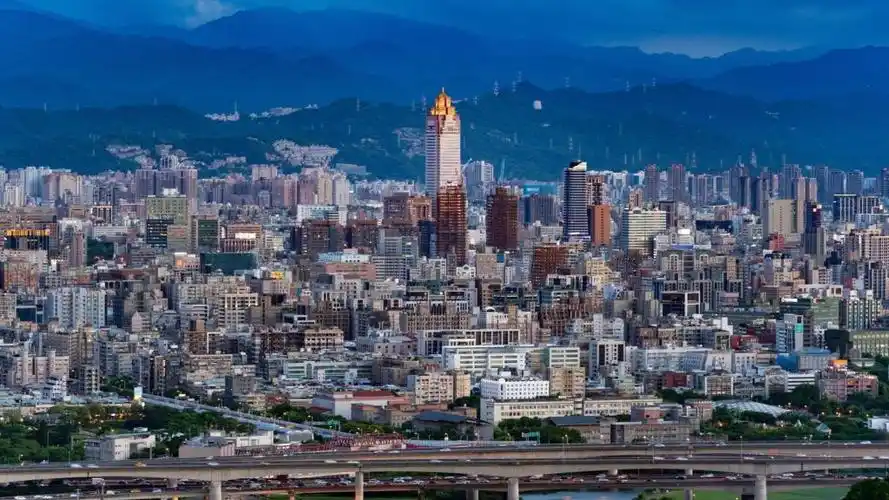 台湾台北市风光1680x1050分辨率查看