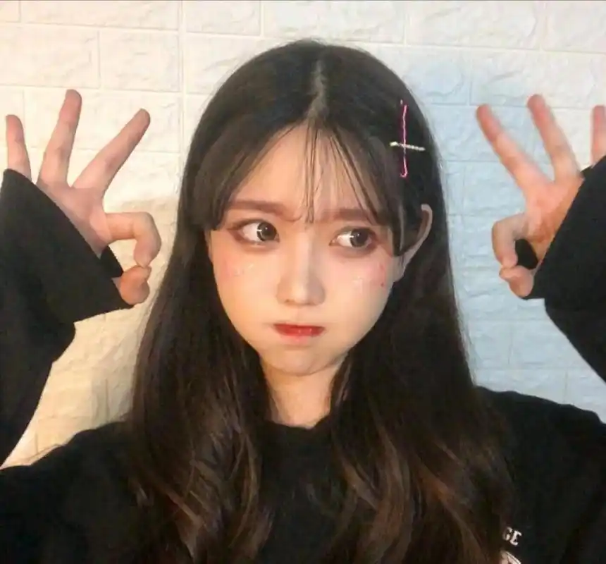 2021巨可爱美女头像