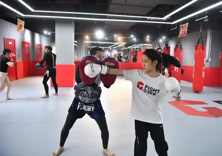 想成为下一个贾玲吗京城格斗馆火起来了直击