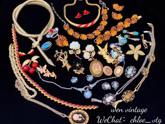 mylu,tlm,joan rivers,avon,jj,avon,sarah coventry,weiss,judy eee