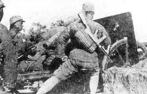 领先世界10年民国最先成建制装备冲锋枪每个班两支