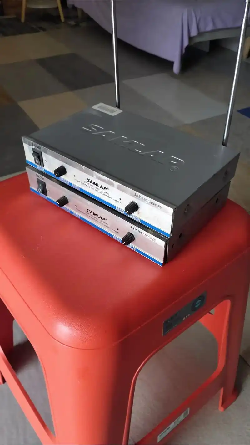 无线话筒接收器两台.两台29.99元.没有测试,好坏不知## - 抖音