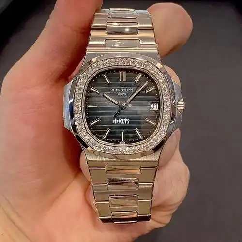 百达翡丽 5713g白金圈钻鹦鹉螺 蓝盘#百达翡丽  #手表  #鹦鹉螺