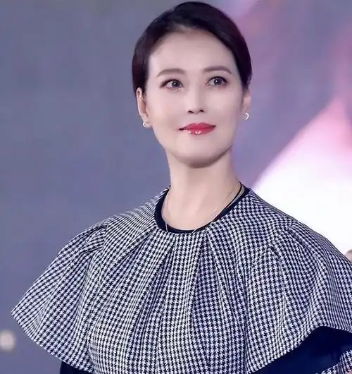 周海媚之死引人反思,香港的女明星,为什么大多选择了不婚不育?