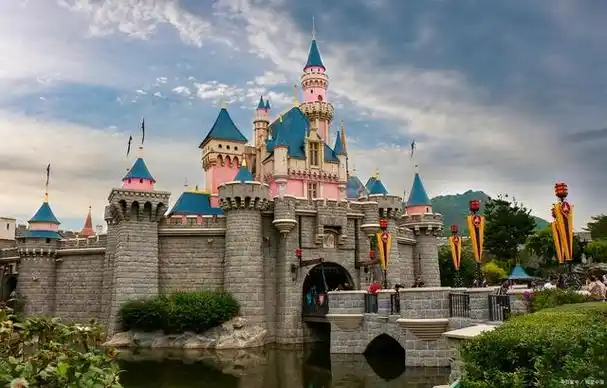 郑州方特游玩攻略,本文有各种需求的线路推荐,总有一款适合你