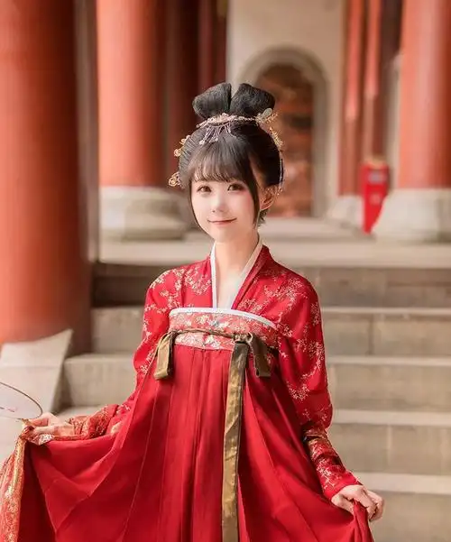 大爱古风发型可不能太单调 超美腻的古风扎发轻松变古装美人