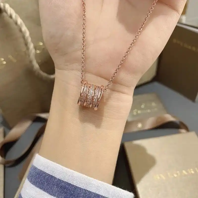 分享一下宝格丽bv三排钻项链.喜欢的可以一起交流#项链[话题 - 抖音