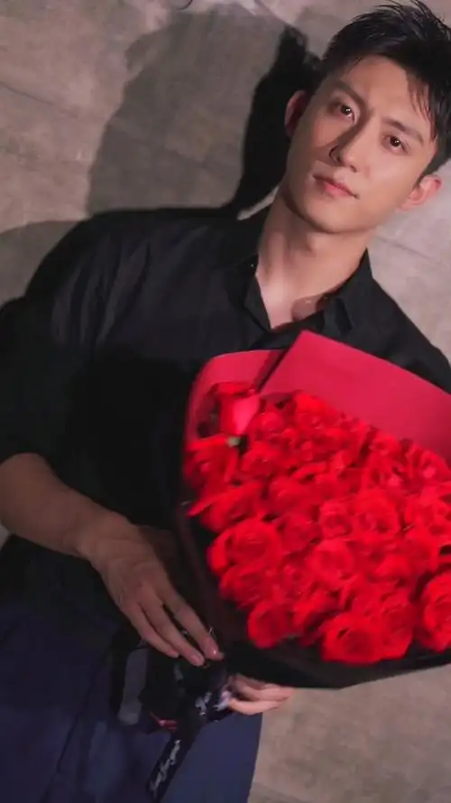 黄景瑜他从火光中走来##七夕单身的有福了