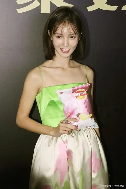 天生丽质加上健身努力,金晨身材如此完美!