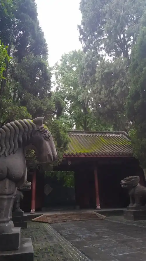 参观武侯祠有感