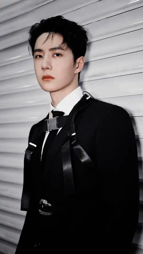 王一博街舞西装背带造型##王一博