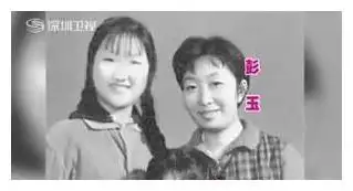 生活总是像初恋一样甜蜜,他们还生了两个女儿,分别是赵玲琪和赵珈琪