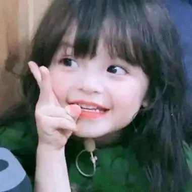 超级可爱的萌娃头像女 2021新图片微信头像 相关标签 呆萌小女孩
