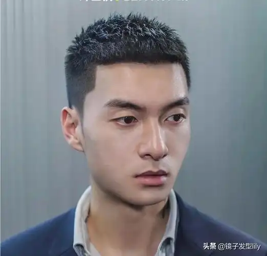 2021年男士流行发型(2021极具人气的8种男士发型,帅气有型不落伍,适合