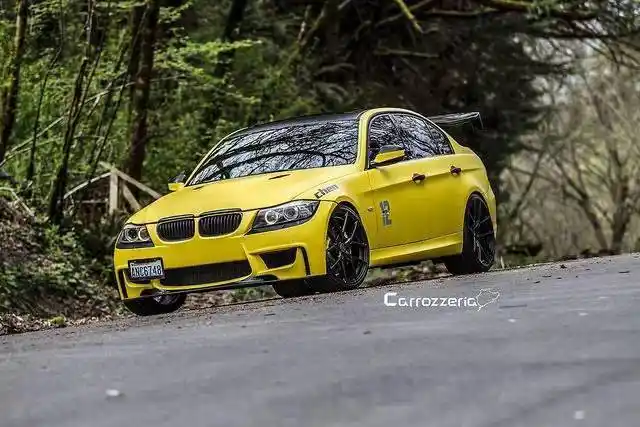 凶猛独特宝马e90335i改装鉴赏