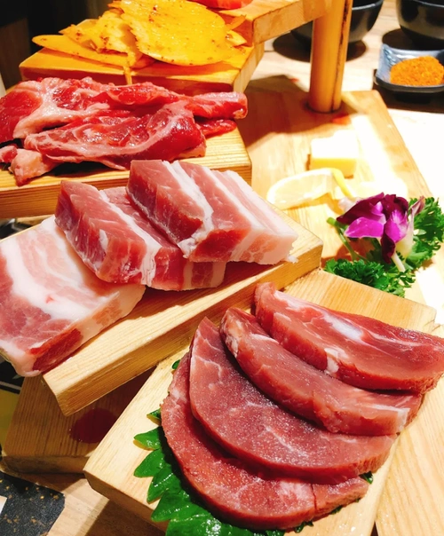 169元抢权金城烤肉平谷店四人餐一米牛五花传统猪五花权系仔骨切片