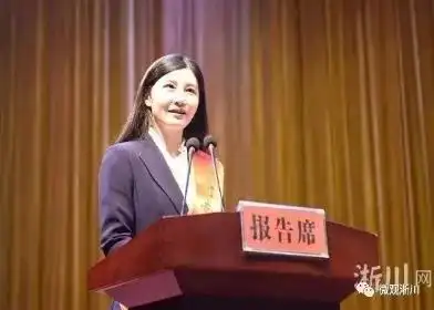 省委宣传部派驻上蔡县邵店镇高李村第一书记李佩阳作报告