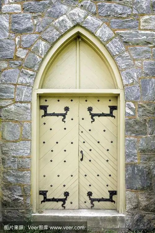 哥特式城堡的门