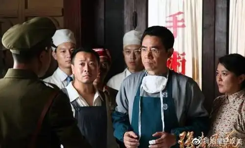 电视剧《强者风范》故事精彩曲折,情节环环相扣,全剧以悬疑风格的情节