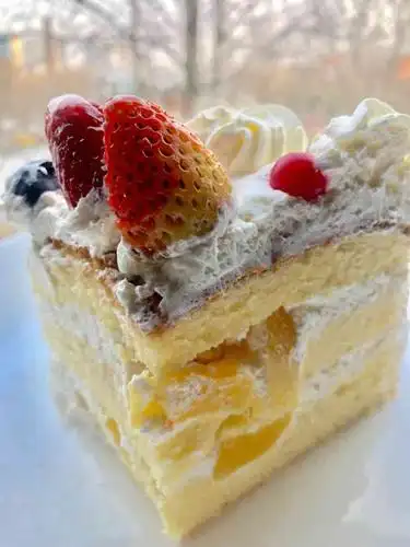 味多美蛋糕(东直门店)-"开得比较早的一家味多美.在十字路口东北角.