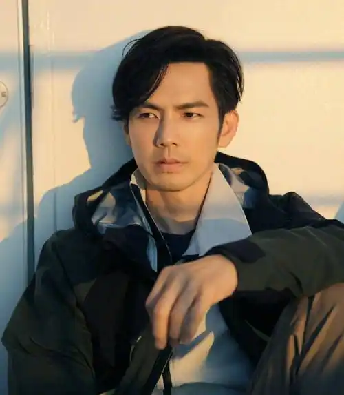 国民男神钟汉良,唱跳歌手难当,"天涯四美"也多次被雪藏-第11张图片